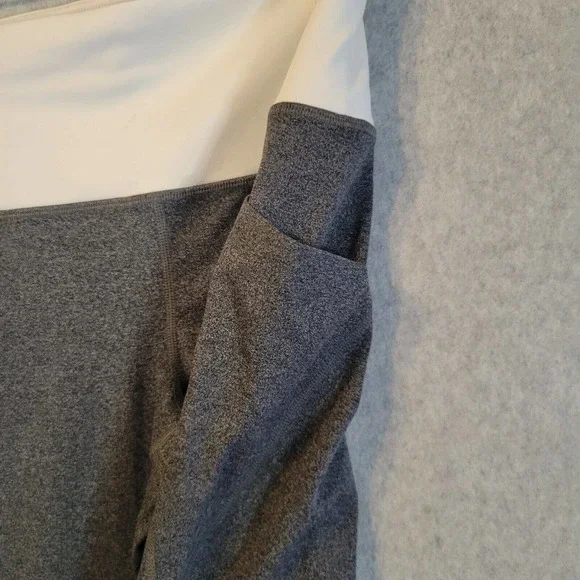 ATHLETA Womens Crop Leggings Size Small Gray/White RN #54023 Side Pockets EUC - Picture 5 of 12